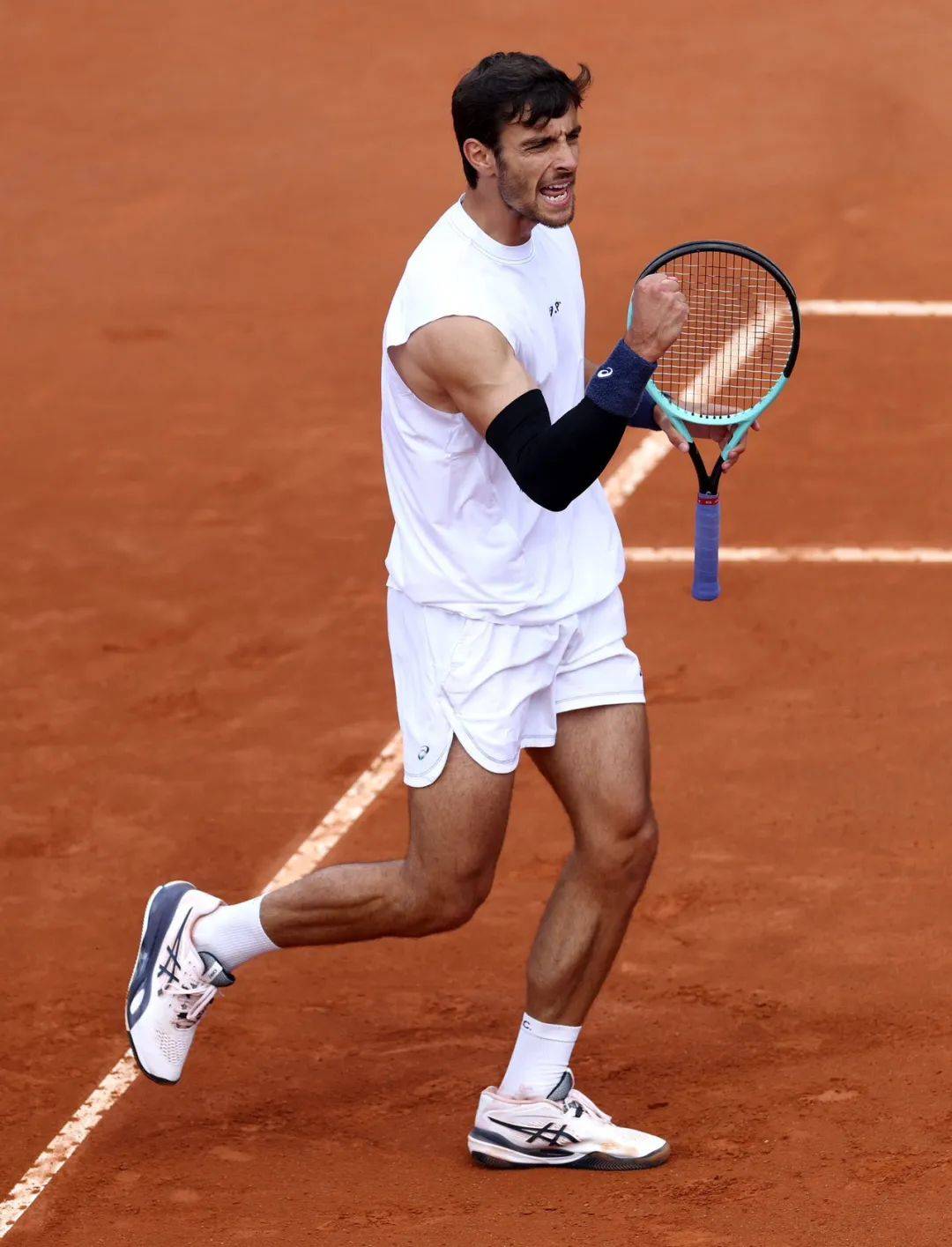 聚力强且富 聚力强且富